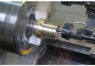 数控车床加（jiā）工黄铜 精度+/-0.01mm 