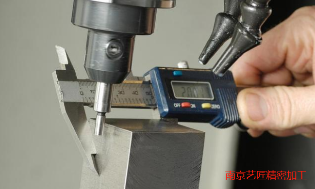 <strong>德國精密加工（gōng），蚊（wén）子身上刻字，這個技術不得不接受。</strong>