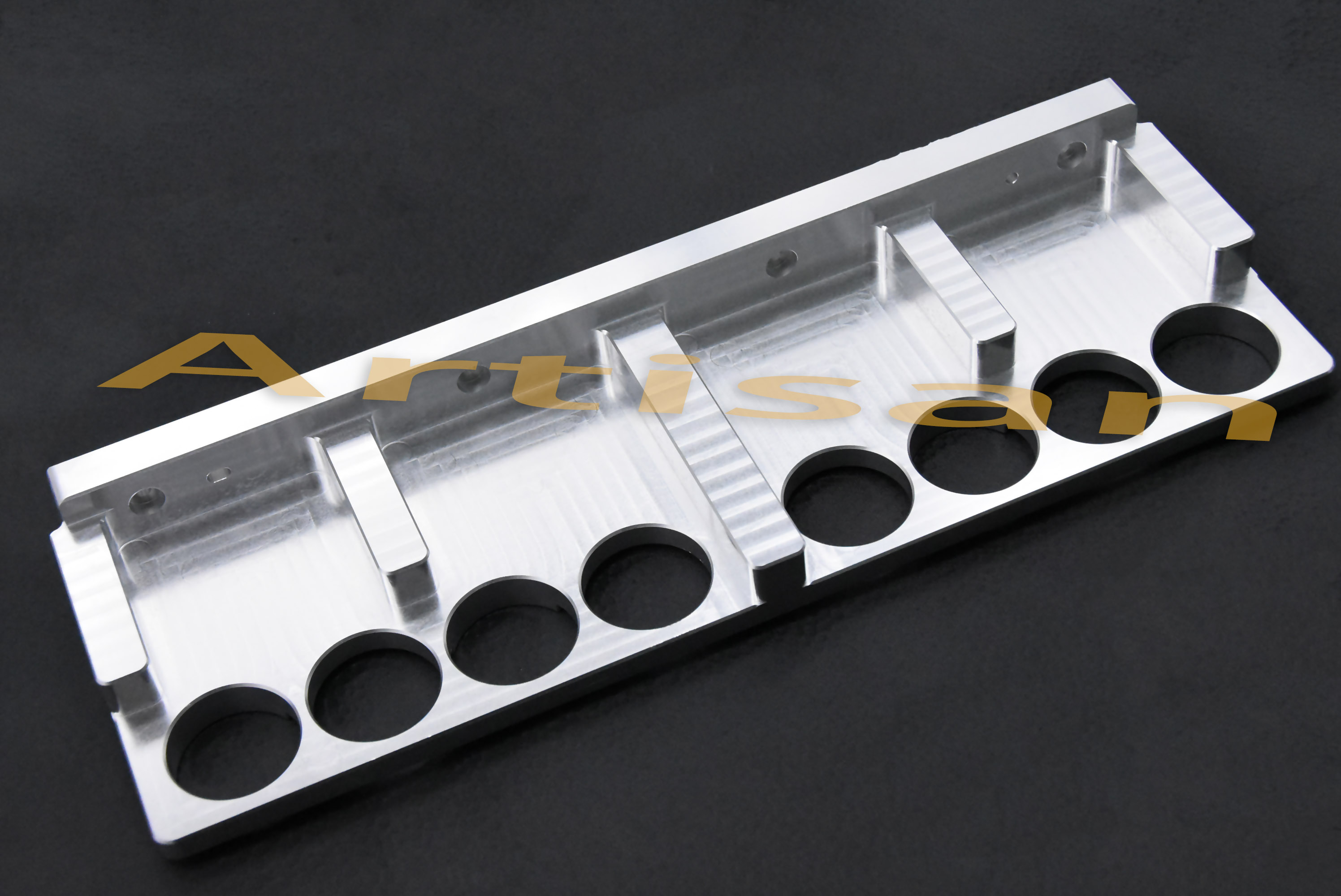 <strong>电子类精（jīng）密加工：板2</strong>