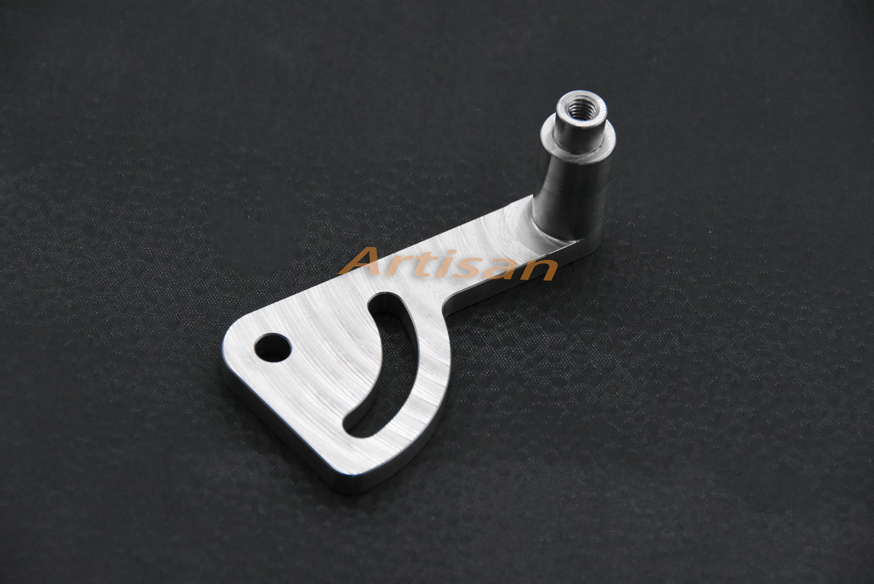 <strong>医疗类（lèi）精密件加工：张紧块</strong>