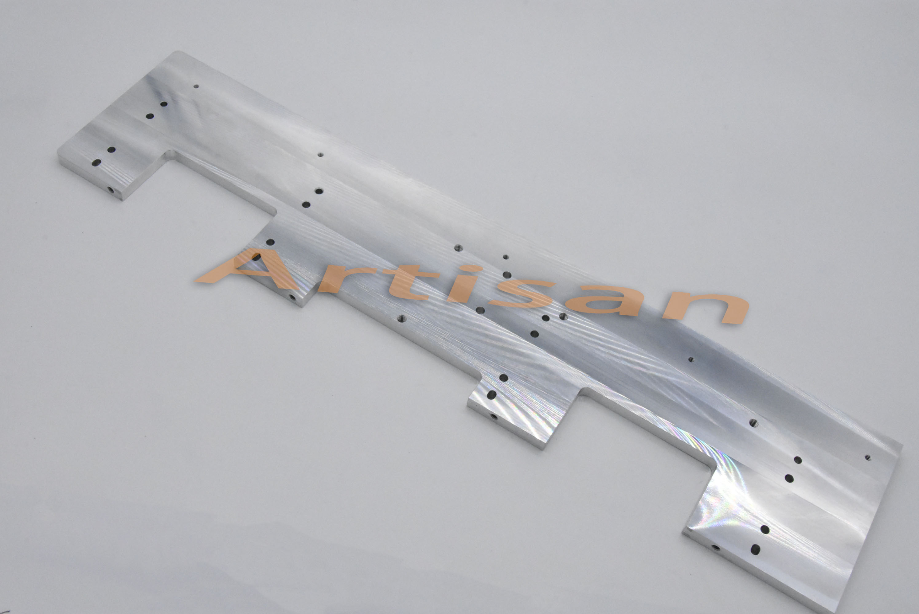 <strong>电子类精密件（jiàn）加工：安装板1</strong>